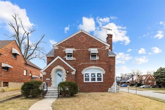 3500 Manola Ave, Saint Louis, MO 63121