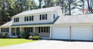 11 Craig Ln, Hingham, MA 02043