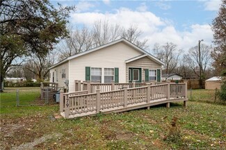 179 5th St, Charlestown, IN 47111