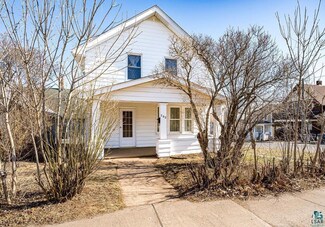 702 E 7th St, Duluth, MN 55805