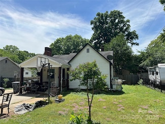 1212 Meadow Ln, Charlotte, NC 28205