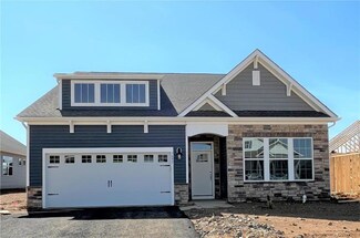 7895 Keystone Dr, Breinigsville, PA 18031