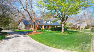 4025 4th Street Ln NW, Hickory, NC 28601