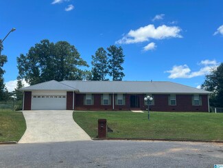101 Oak View Cir, Sylacauga, AL 35151