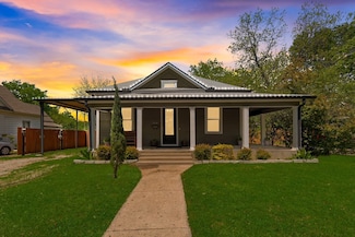 308 W Gilmer St, Ennis, TX 75119