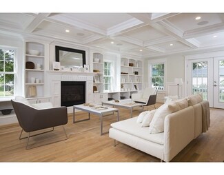 61 Brooks Ave Unit 2, Newtonville, MA 02460