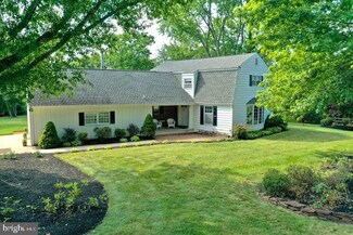 75 Holly Ln, Pilesgrove, NJ 08098