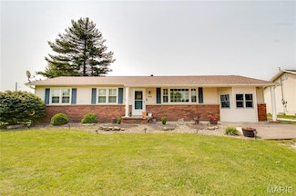 906 E Fairgrounds Ave, Jerseyville, IL 62052