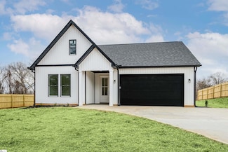 509 Bearden Rd, Roebuck, SC 29376