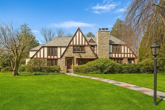 110 Mildred Pkwy, New Rochelle, NY 10804