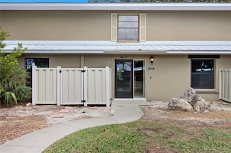 11322 W Bayshore Dr, Crystal River, FL 34429