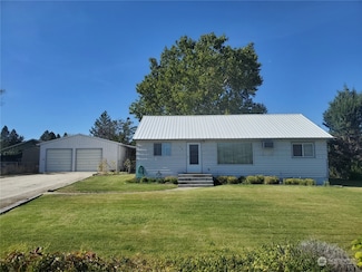 718 E Ridge Dr, Omak, WA 98841
