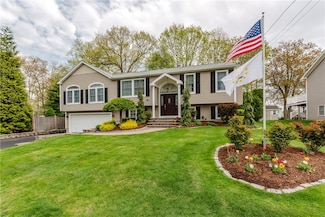50 Thunder Trail, Cranston, RI 02921
