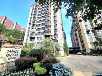 316 Prospect Ave Unit 8D, Hackensack, NJ 07601