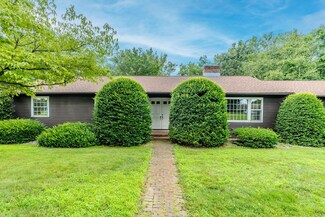 261 Bay Rd, Hadley, MA 01035
