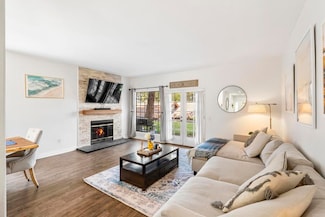 16232 Avenida Venusto Unit B, San Diego, CA 92128