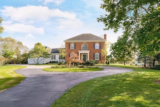 1140 W Slate Ridge Dr NW, Canal Winchester, OH 43110