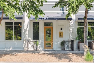935 Lake St E Unit 211, Wayzata, MN 55391