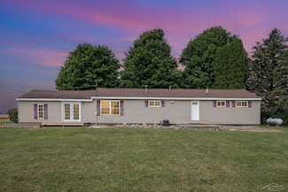 5010 N Pendell Rd, Alma, MI 48801
