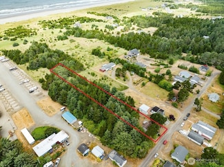 13907 North Alley, Long Beach, WA 98631