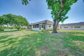 8 Valencia Unit A, Delray Beach, FL 33446