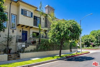 11622 Valley Spring Ln Unit 2, Studio City, CA 91604