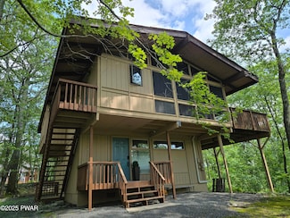 125 Broadmoor Dr, Lords Valley, PA 18428