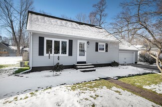 517 W Franklin St, Otsego, MI 49078