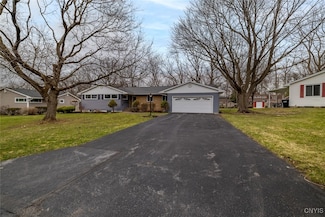 205 Sherbrooke Rd, Manlius, NY 13104