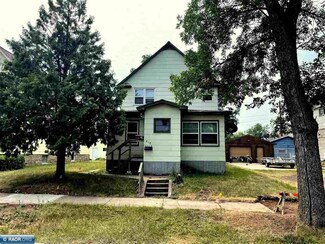 818 13th St N, Virginia, MN 55792