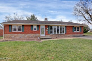 1127 Saint Anthony St, Lewisburg, PA 17837