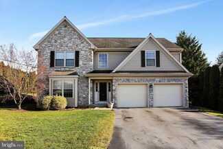 44 Edgewood Dr, Lititz, PA 17543