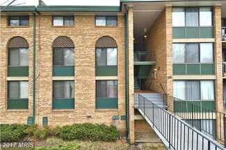 501 N Armistead St Unit 201, Alexandria, VA 22312