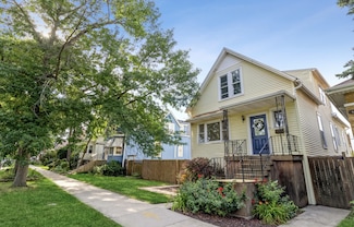 5806 W Dakin St, Chicago, IL 60634