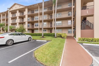 13105 SW 16th Ct Unit 112L, Pembroke Pines, FL 33027