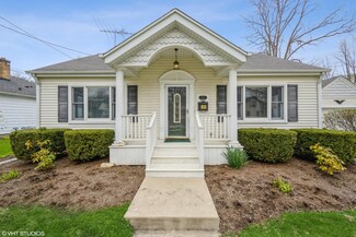 309 Locust St, Batavia, IL 60510