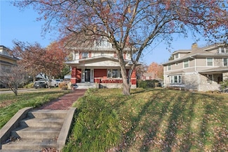 810 W Waldo Ave, Independence, MO 64050