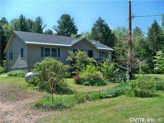552 Kibbie Lake Rd, Constantia, NY 13044