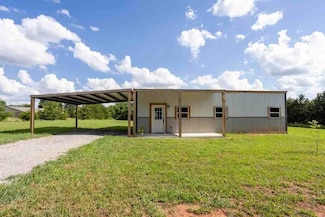 205 Metcalf St, Glencoe, OK 74032