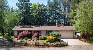 972 Daniel St, Sebastopol, CA 95472