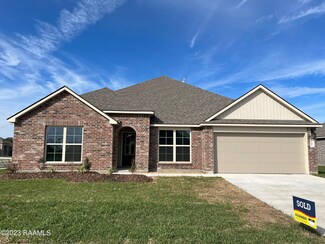 300 Dalia Ct, Breaux Bridge, LA 70517