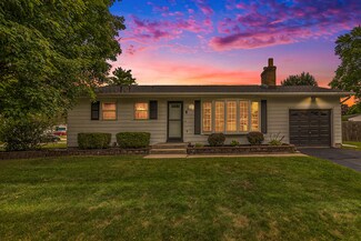 3256 Ipswich Dr NW, Grand Rapids, MI 49544