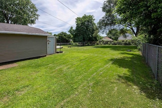 1528 Elm St, Green Bay, WI 54302