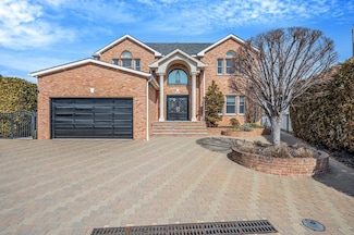 2707 Easa Place, Bellmore, NY 11710