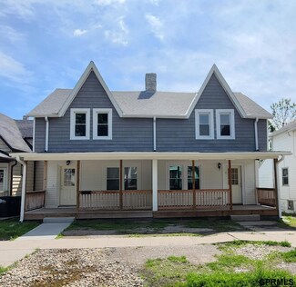 1017 S 25th Ave, Omaha, NE 68105