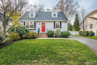 29 Barnstable St, Metuchen, NJ 08840