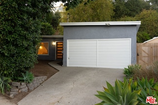 825 N Avenue 67, Los Angeles, CA 90042