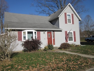 12 E Douglas St, Bangor, MI 49013