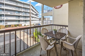 9 80th St Unit 1, Ocean City, MD 21842