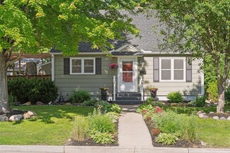 222 15th Ave N, Hopkins, MN 55343
